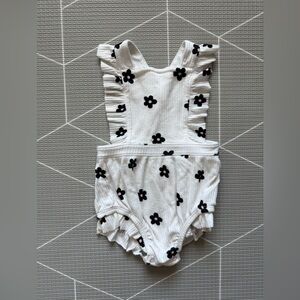 Cat & Jack|Baby girl White Ruffled Romper w groovy boho Floral Design,sleeveless
